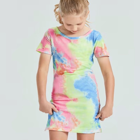 ⭐️⭐️Girls Tie Dye dress great for spring/summer - Picture 2 of 5